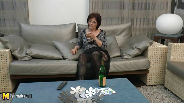 gratis Die ersten weiblichen sex mit reifen deutschen frauen Kollegen